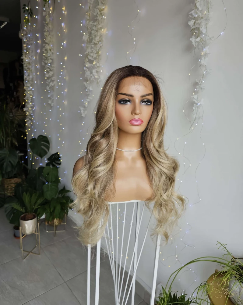 długa peruk blond włosy ombre fala
